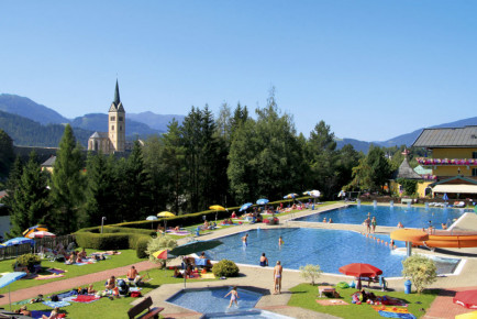 Schwimmen im Sommerurlaub in Radstadt, Salzburger Land
