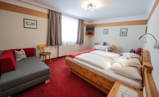 Gemütliche Doppelzimmer & Dreibettzimmer Gemütliche Doppelzimmer & Dreibettzimmer in Radstadt, Salzburger Land